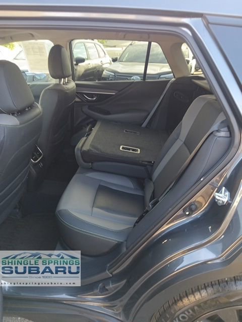 Certified 2025 Subaru Outback Onyx Edition AWD/4WD image 41