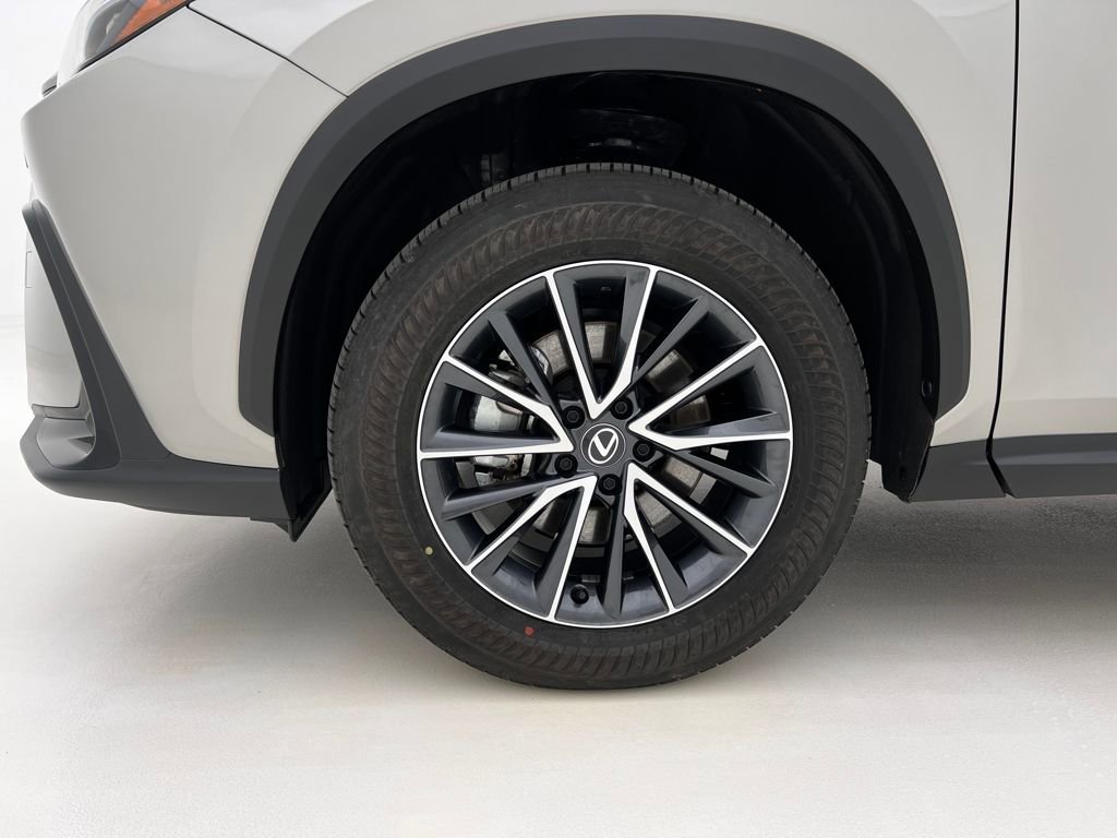 Used 2025 Lexus NX 350 AWD w/ Accessory Package (2T) image 29