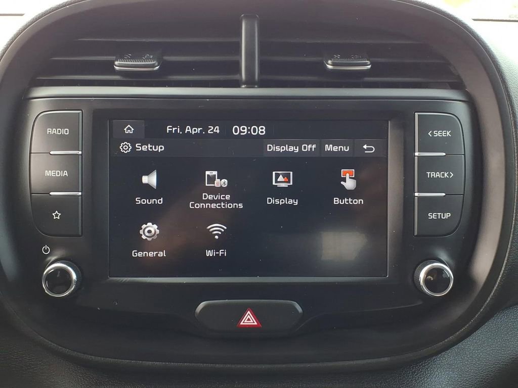 Used 2022 Kia Soul LX w/ Technology Package FWD image 7