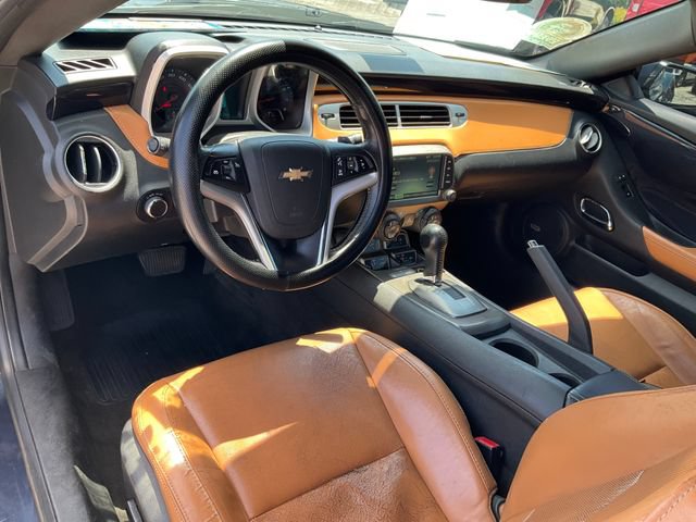 Used 2013 Chevrolet Camaro LT w/ Dusk Special Edition RWD image 4