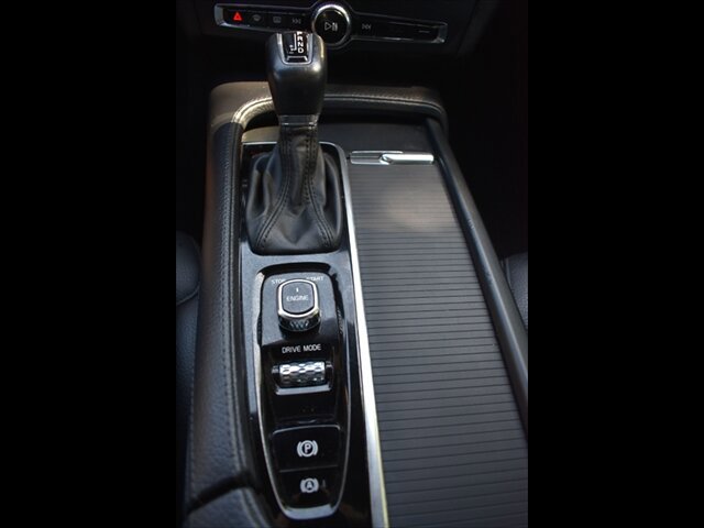 Used 2017 Volvo S90 T5 Momentum w/ Vision Package FWD image 13