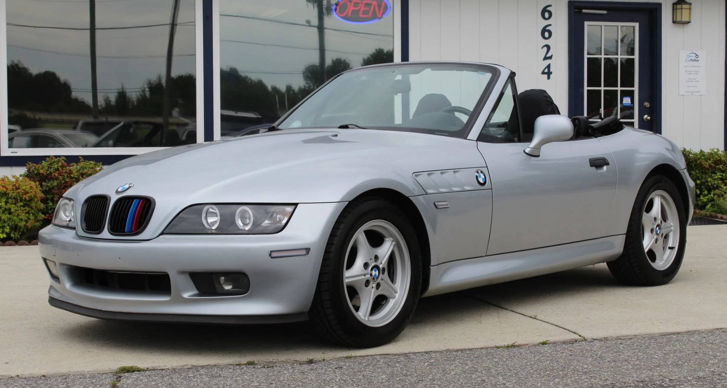Used 1996 BMW Z3 1.9 RWD image 1