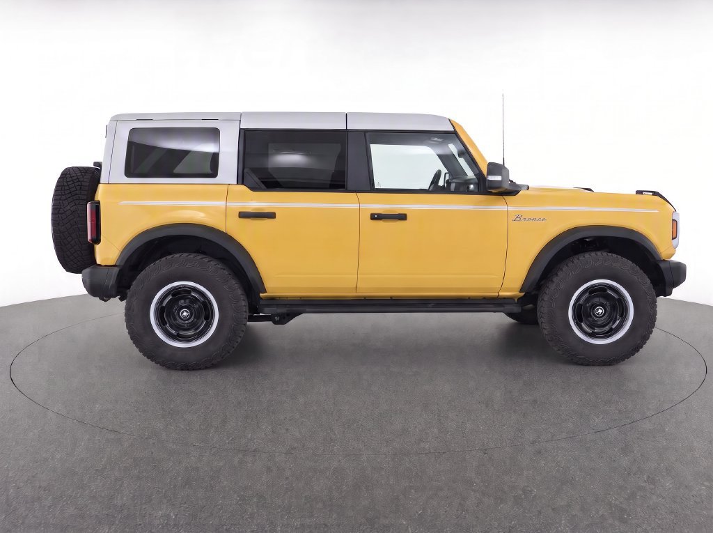 Used 2024 Ford Bronco Heritage Edition AWD/4WD image 10