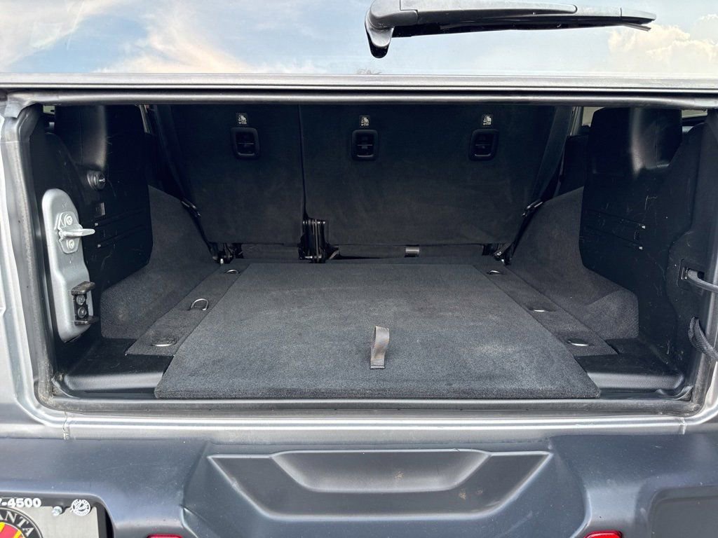 Used 2018 Jeep Wrangler Unlimited Sport S AWD/4WD image 37