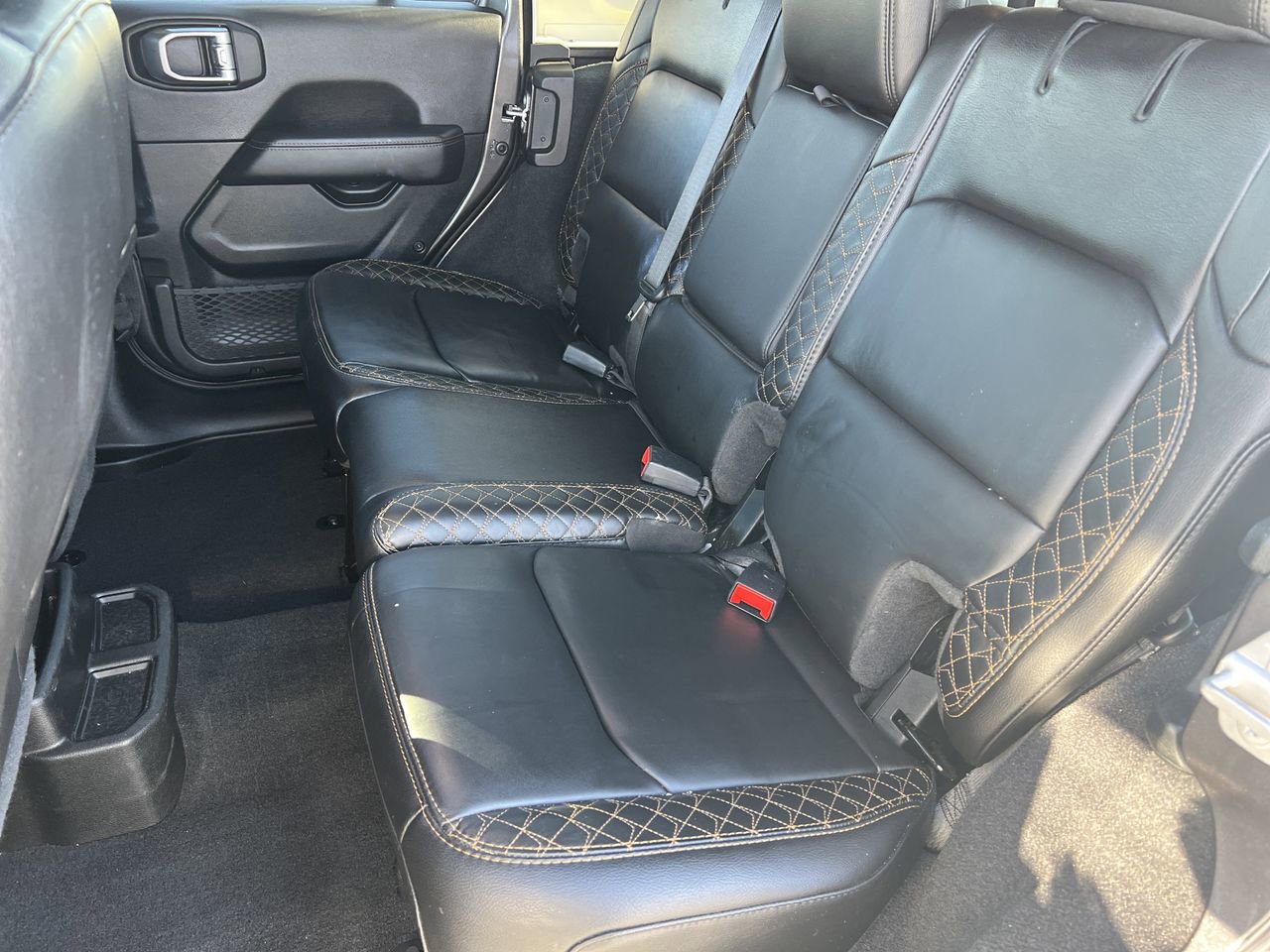 Used 2021 Jeep Wrangler Unlimited Sahara image 25