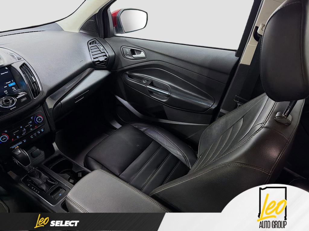 Used 2019 Ford Escape Titanium AWD/4WD image 23