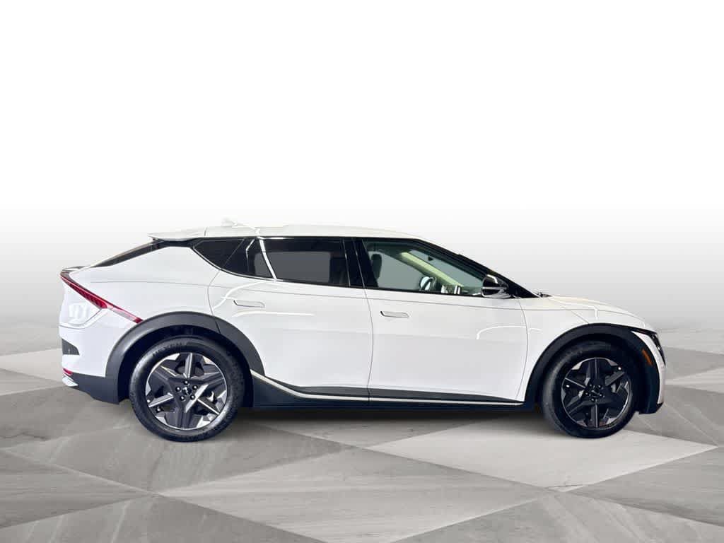 Used 2025 Kia EV6 Light RWD image 9