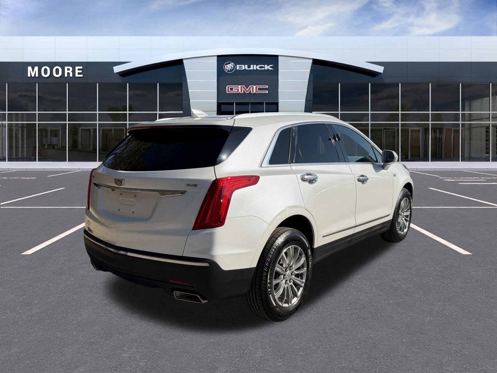 Used 2017 Cadillac XT5 Luxury w/ LPO, Wheel Lock Package image 5