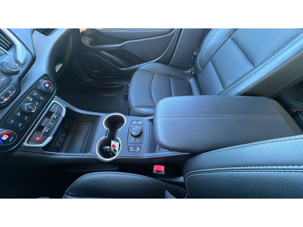 Certified 2024 GMC Terrain SLT w/ Infotainment Package II image 20