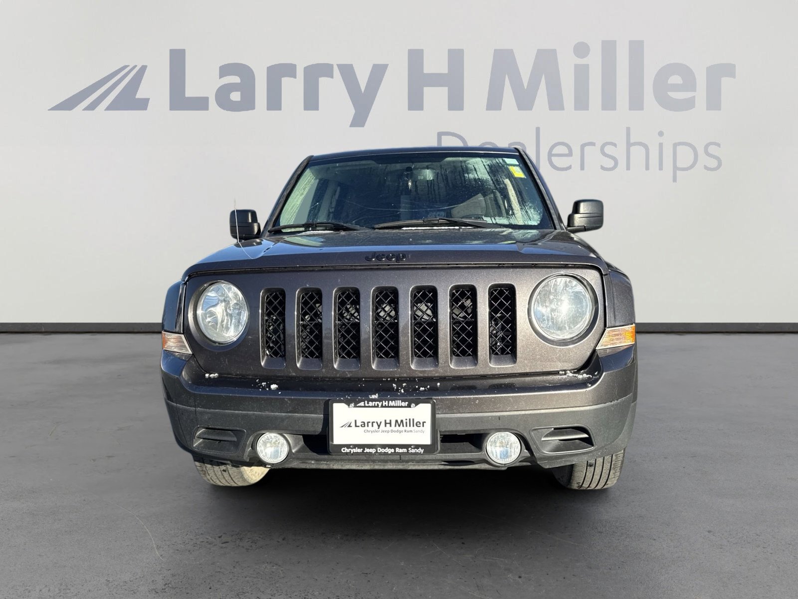 Used 2015 Jeep Patriot Sport w/ Power Value Group image 3