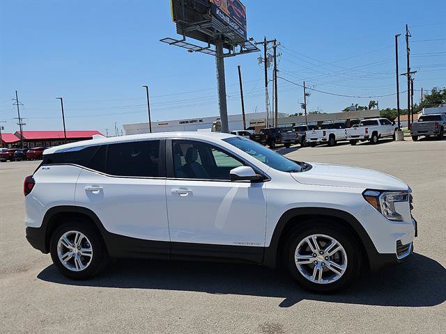 Used 2022 GMC Terrain SLE FWD image 6