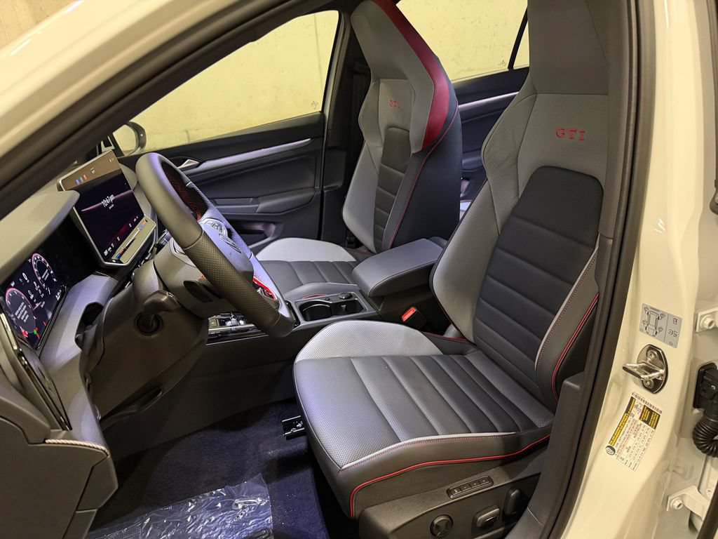 New 2026 Volkswagen GTI SE FWD image 9