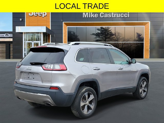 Used 2019 Jeep Cherokee Limited w/ Luxury Group AWD/4WD image 4