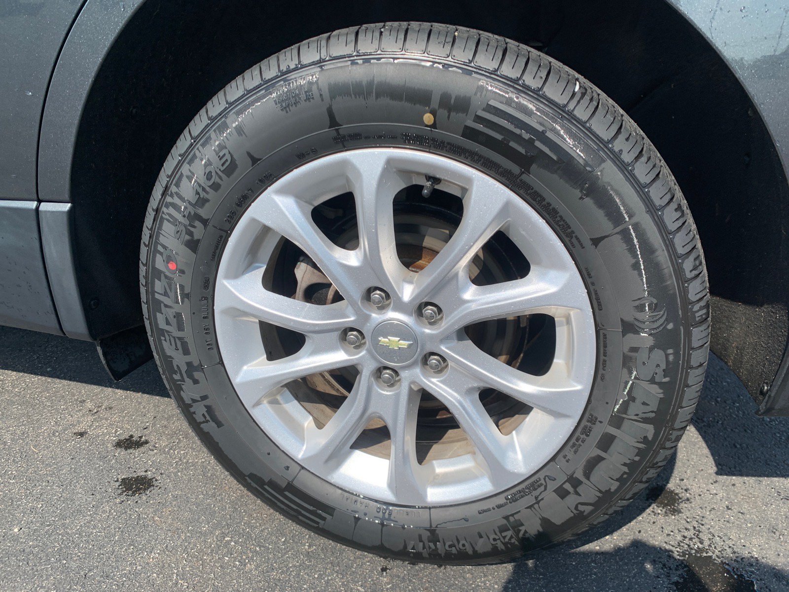Used 2019 Chevrolet Equinox LS AWD/4WD image 6