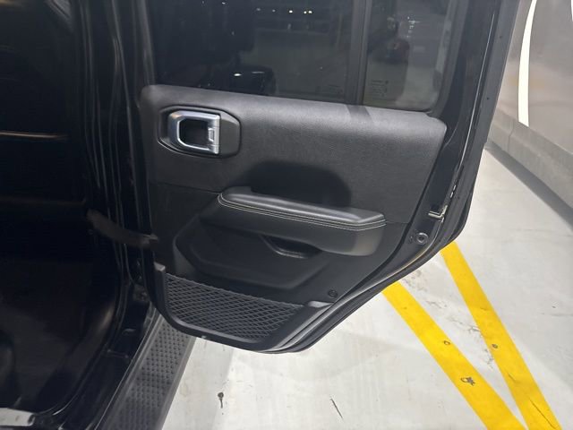 Used 2021 Jeep Wrangler Unlimited Sahara image 36