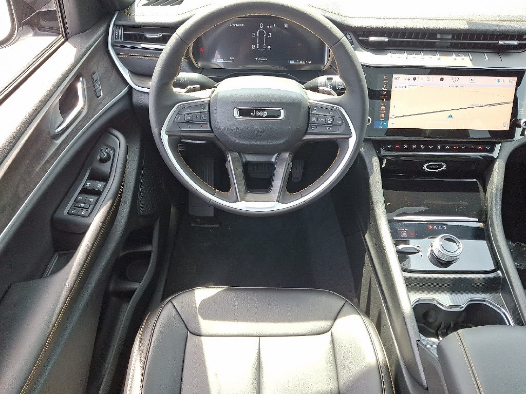 New 2026 Jeep Grand Cherokee L Limited AWD/4WD image 8