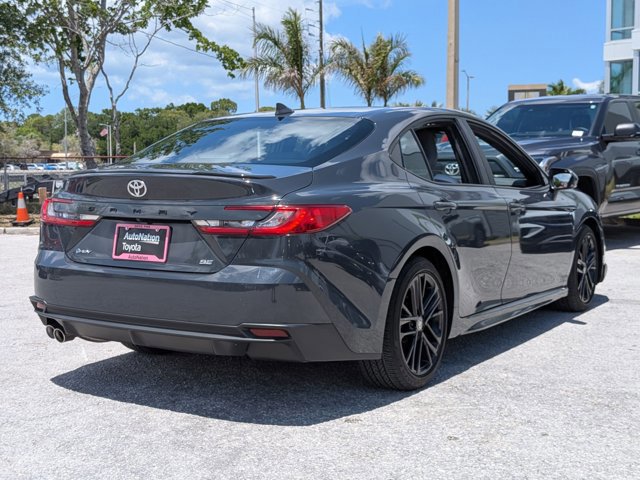Used 2025 Toyota Camry SE FWD image 5