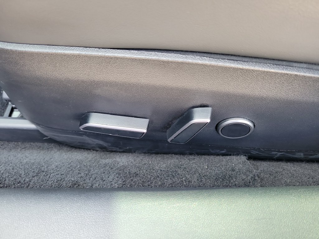 Used 2023 Tesla Model 3 Standard Range RWD image 17