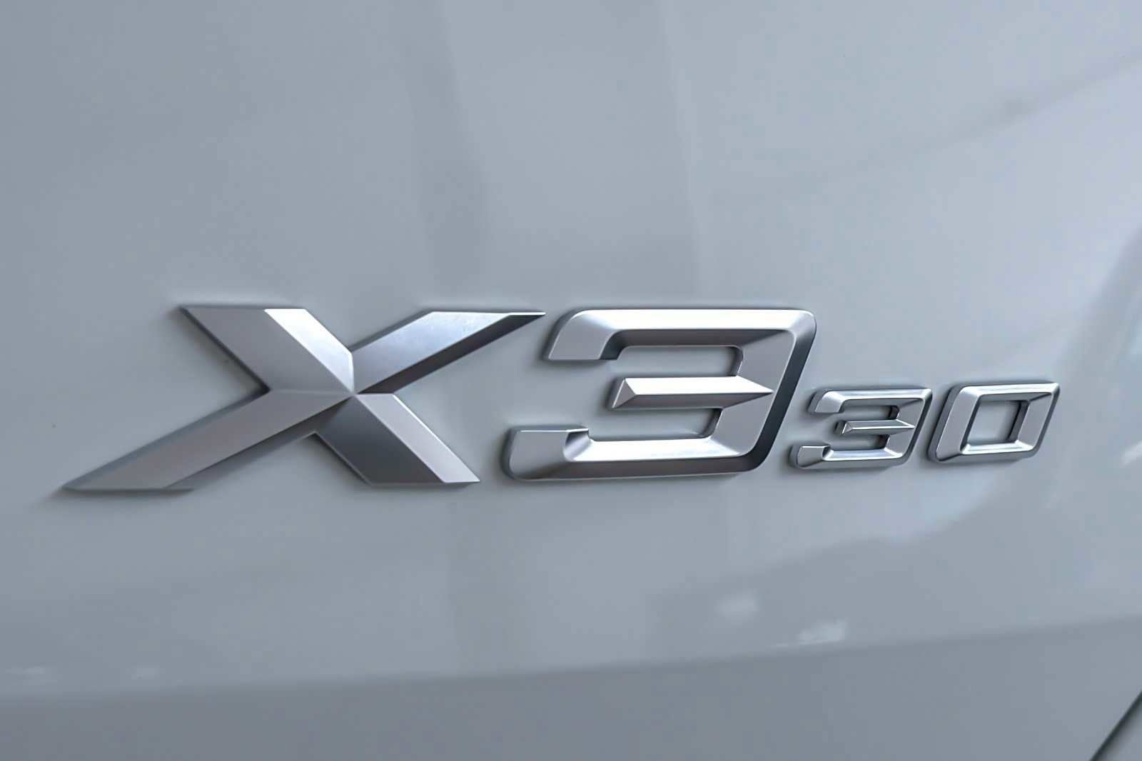 Used 2025 BMW X3 xDrive30i w/ Premium Package image 27