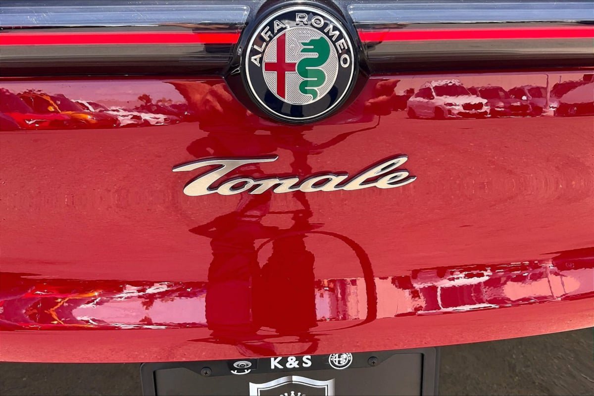 Used 2024 Alfa Romeo Tonale Ti AWD/4WD image 7