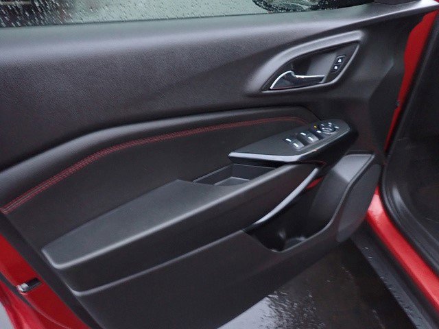 Certified 2024 Chevrolet Trax RS w/ Driver Confidence Package image 17