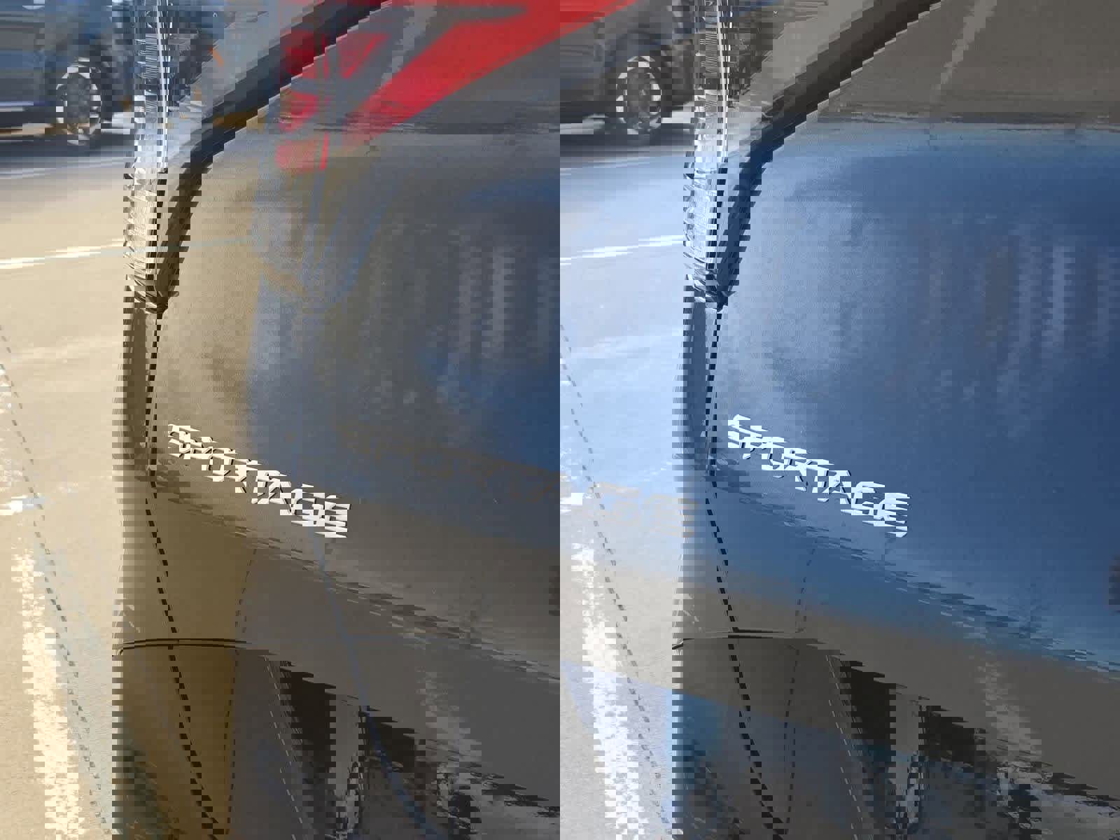 Used 2024 Kia Sportage SX image 11