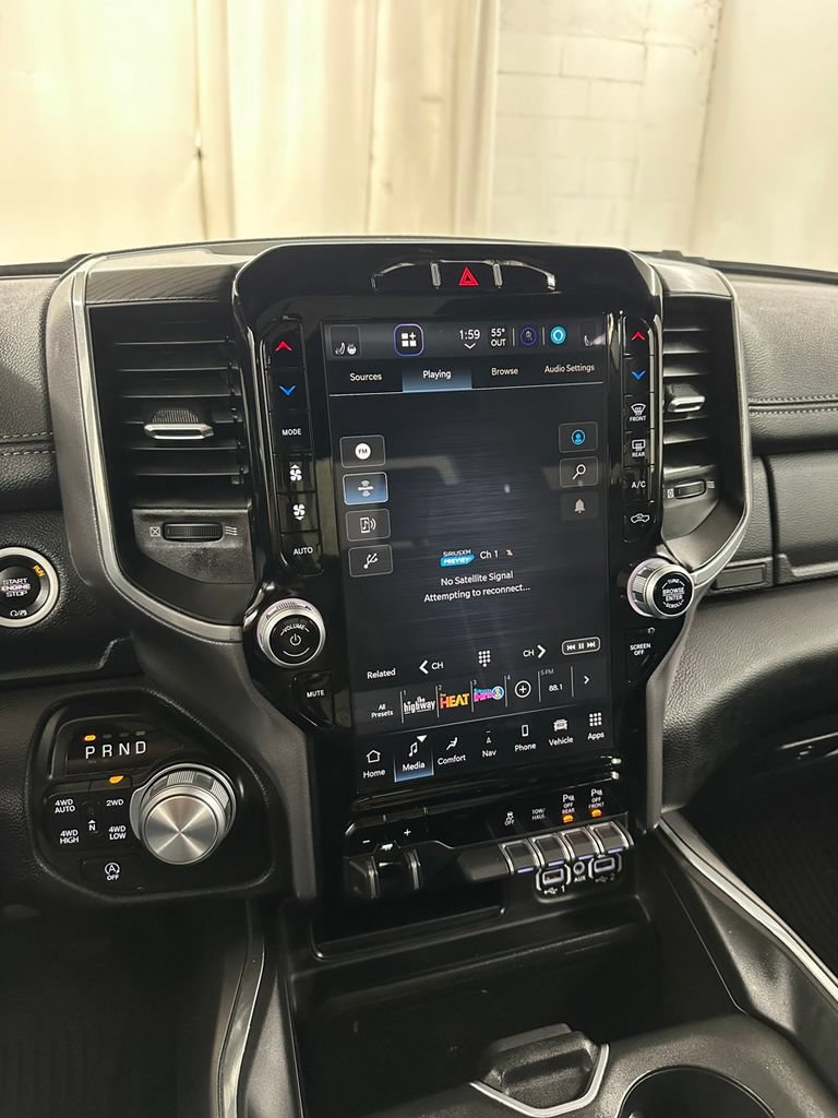 Used 2023 RAM 1500 Laramie AWD/4WD image 21