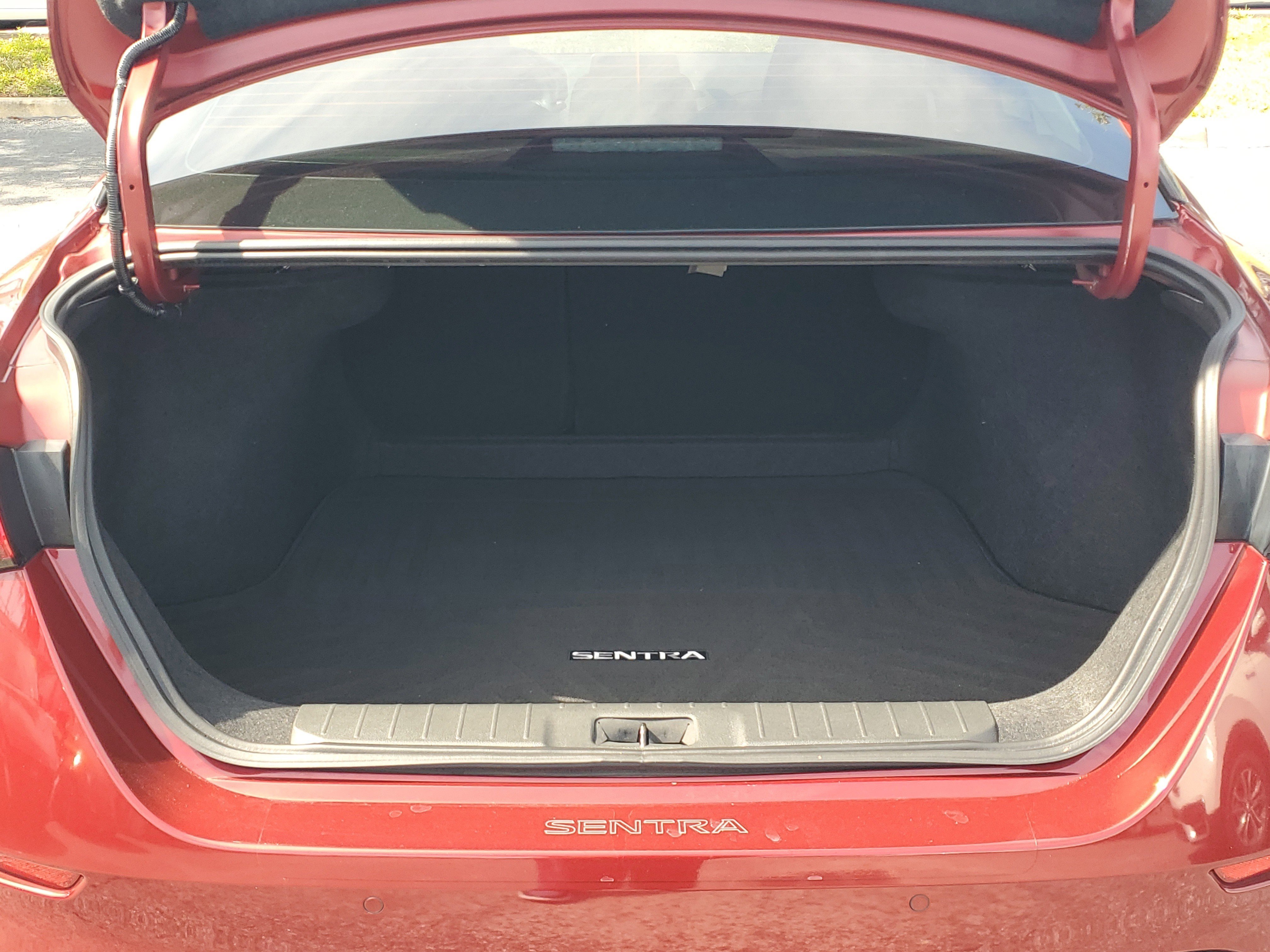 Certified 2023 Nissan Sentra SR image 6