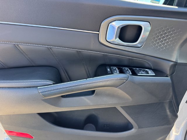 Used 2022 Kia Sorento SX FWD image 15