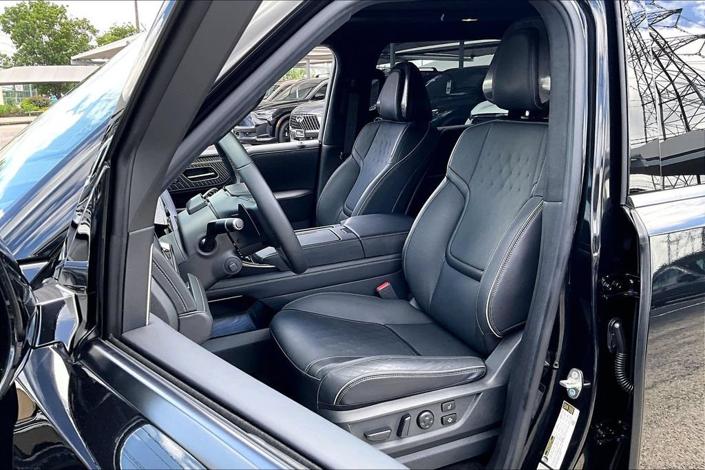 Certified 2026 INFINITI QX80 Autograph w/ Premium Cargo Package AWD/4WD image 36