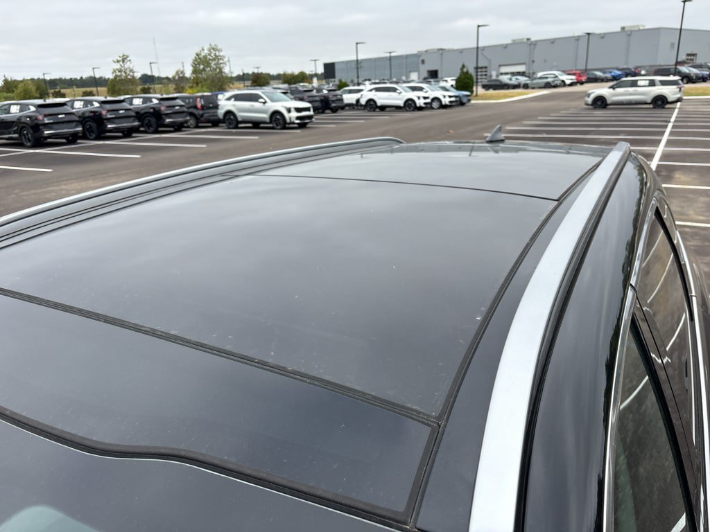 Used 2024 Kia Sorento SX FWD image 9