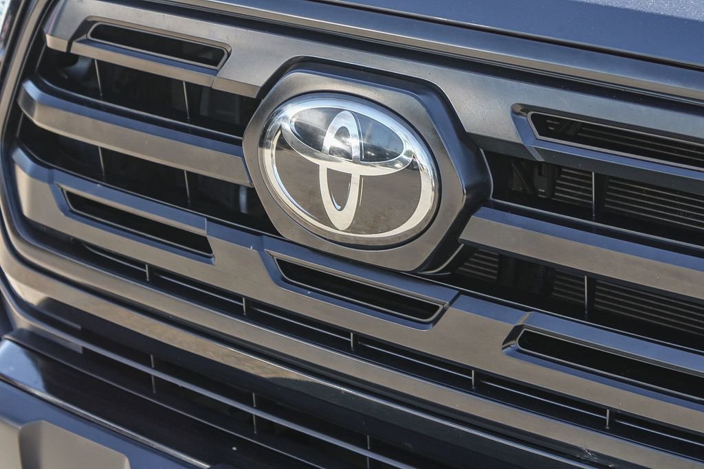 Used 2018 Toyota Tacoma SR w/ SR Convenience Package image 9