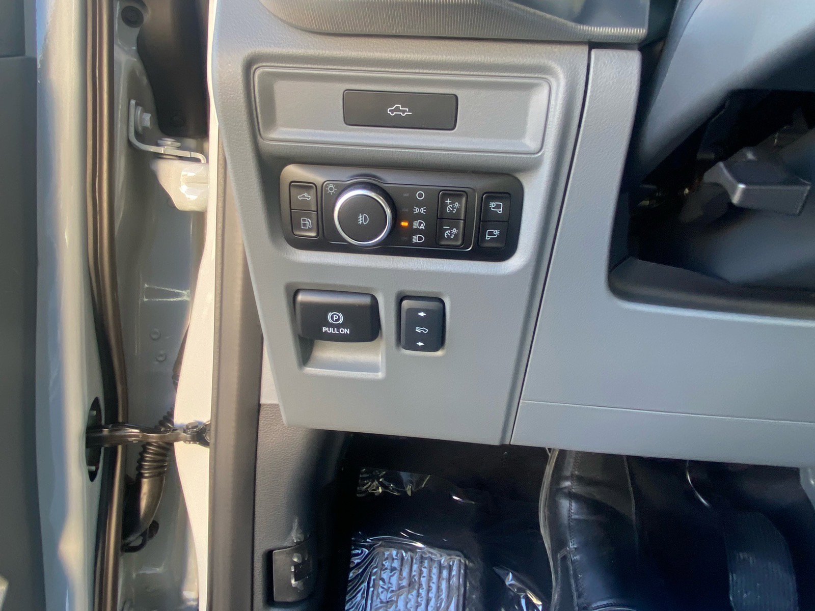 New 2026 Ford F150 Lariat w/ Equipment Group 502A High AWD/4WD image 36