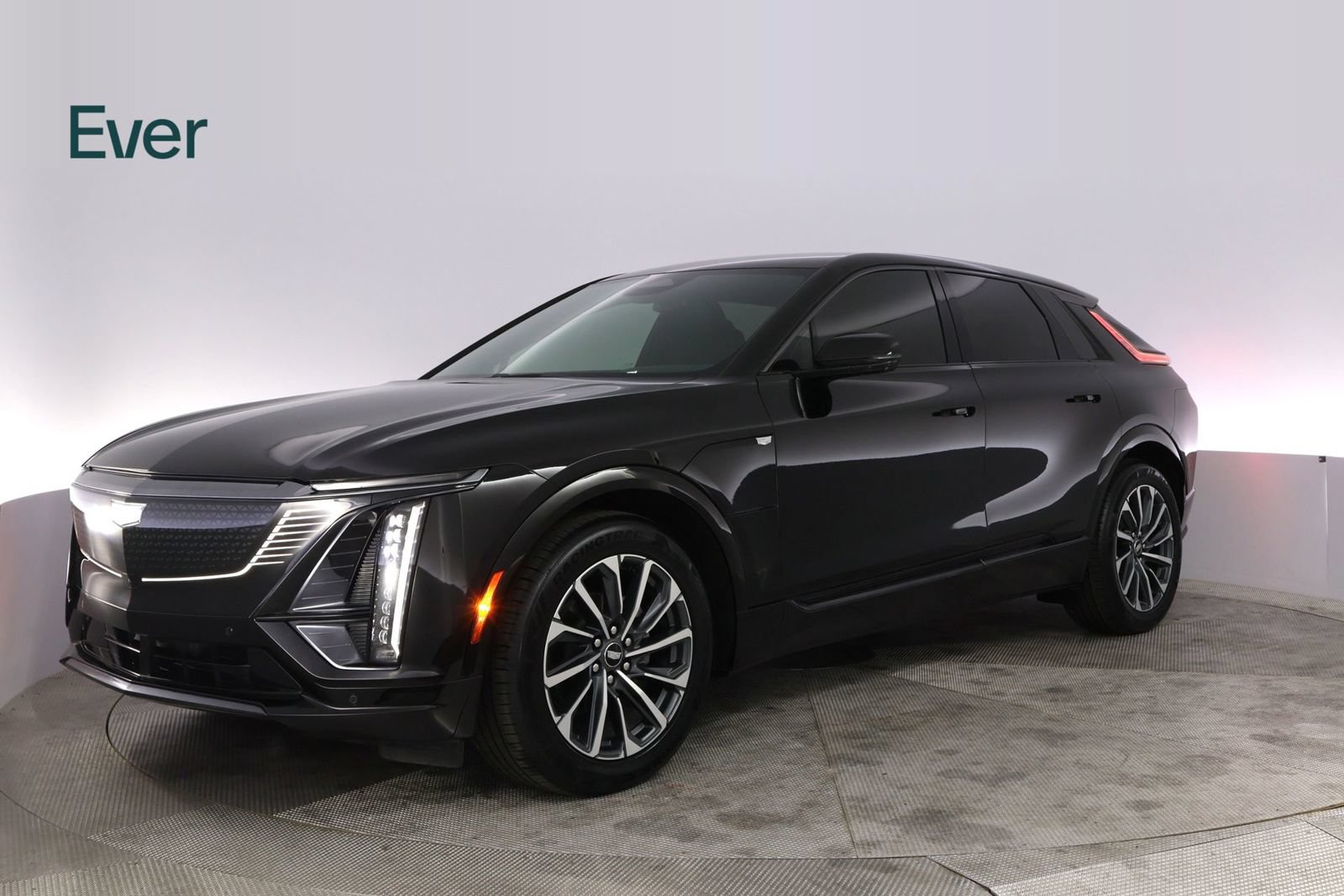 Used 2024 Cadillac Lyriq Sport AWD/4WD image 2