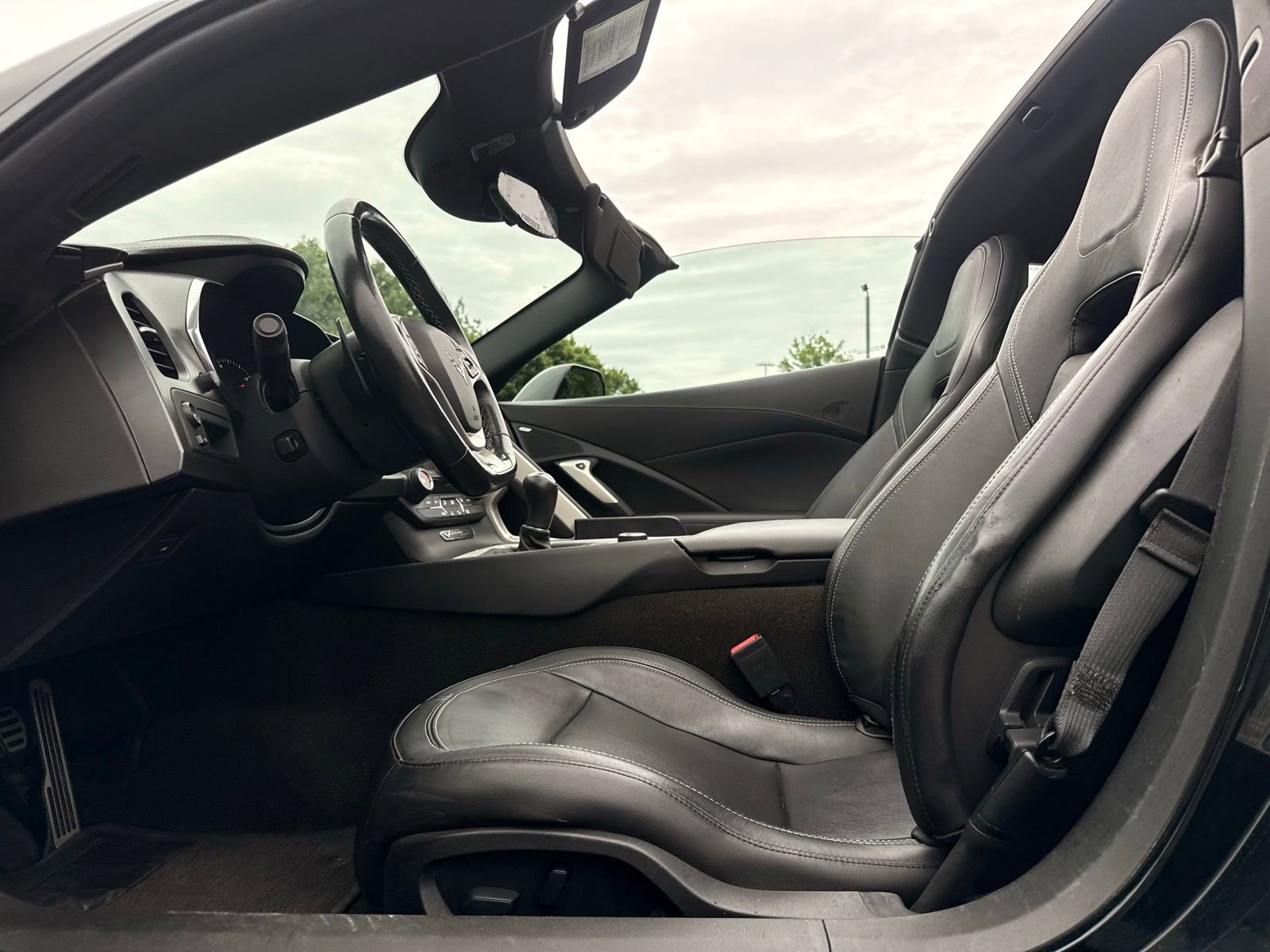 Used 2018 Chevrolet Corvette Stingray Coupe w/ 1LT RWD image 12