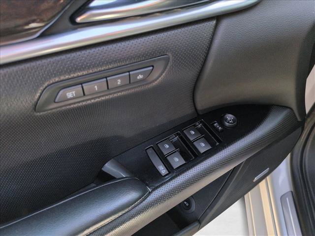 Used 2016 Cadillac XTS Luxury image 10