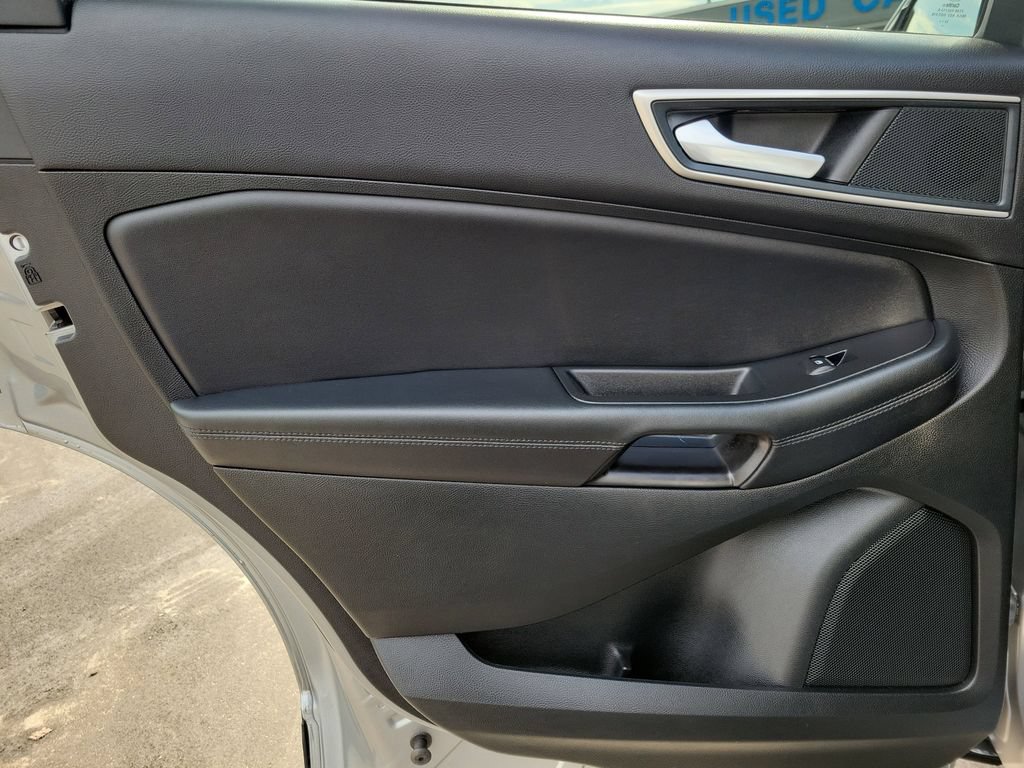 Used 2024 Ford Edge SEL w/ Convenience Package AWD/4WD image 11