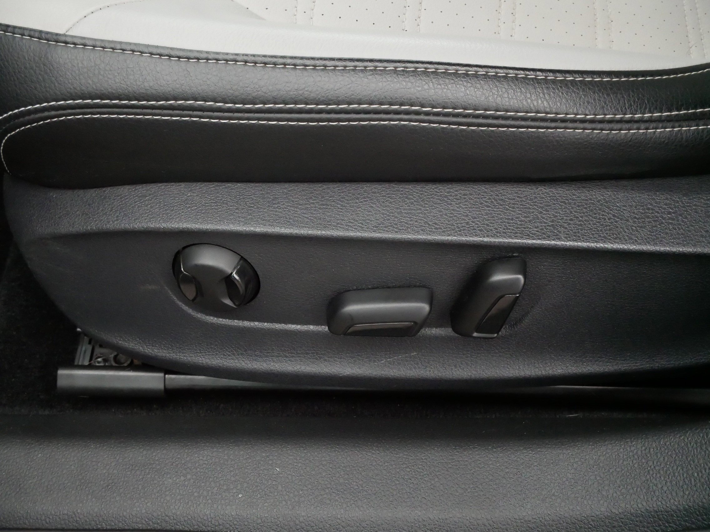 Used 2014 Volkswagen Passat 1.8T Sport image 20