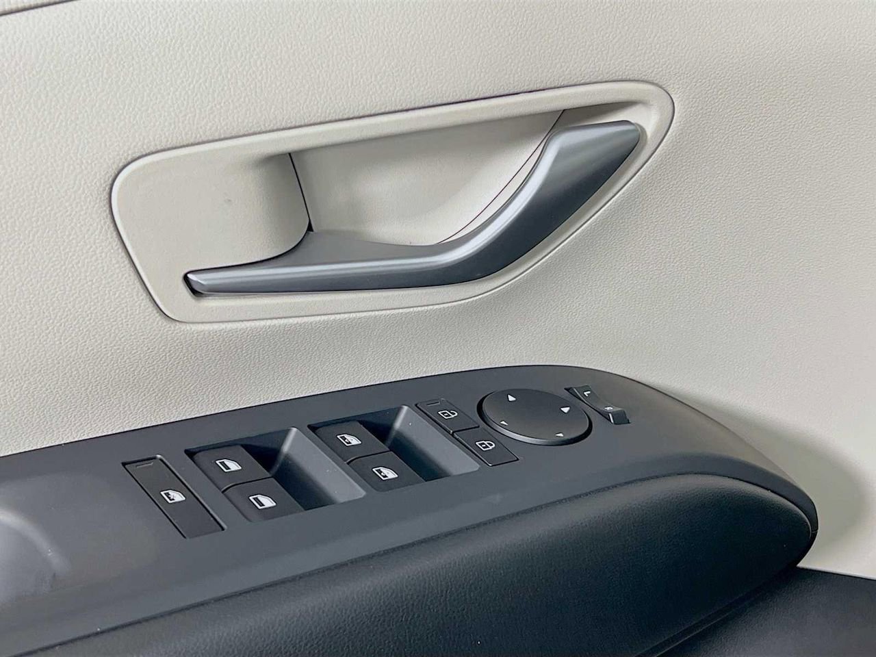 New 2026 Hyundai Tucson SEL image 17