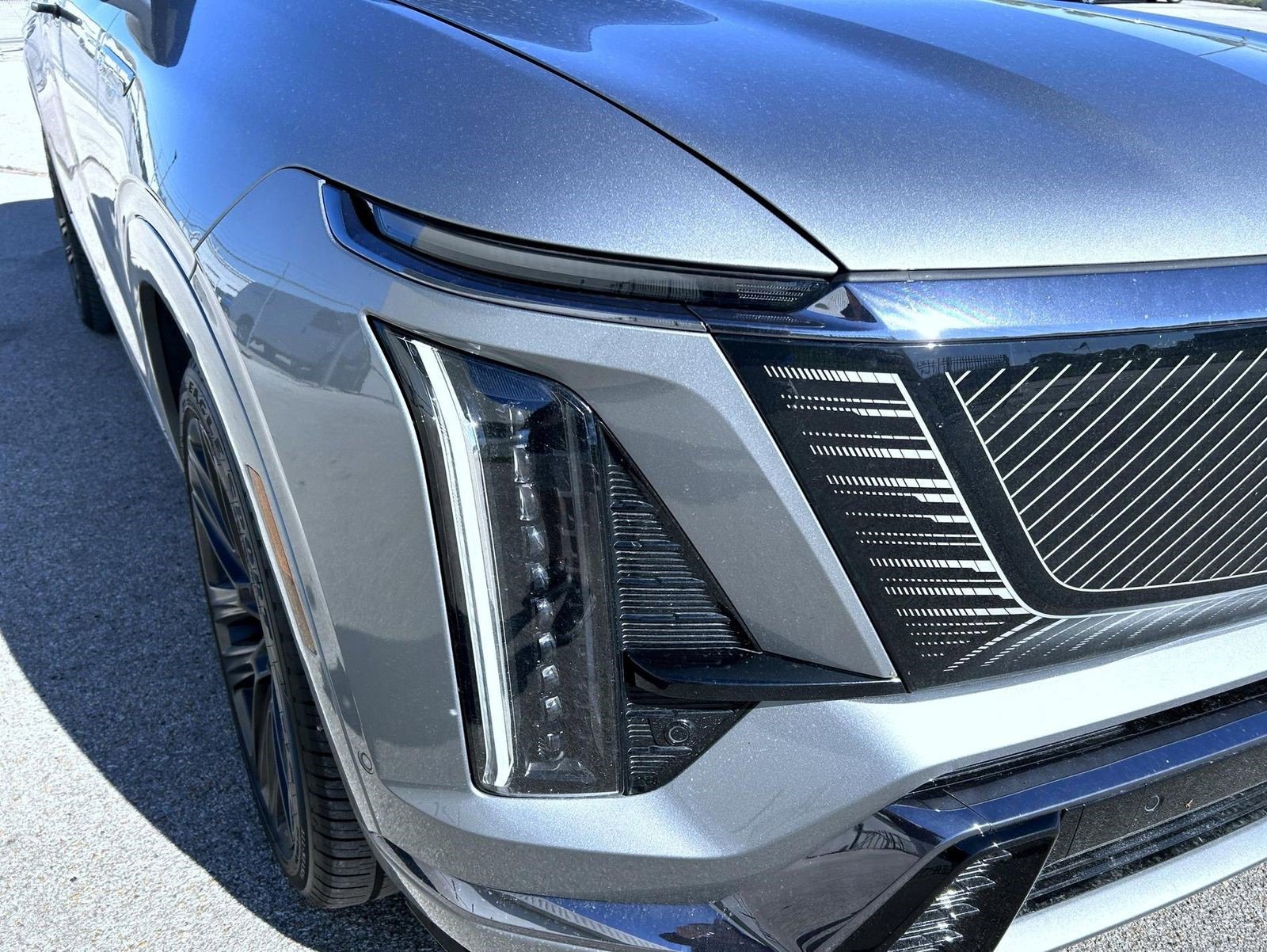 Certified 2026 Cadillac Vistiq Platinum AWD/4WD image 12