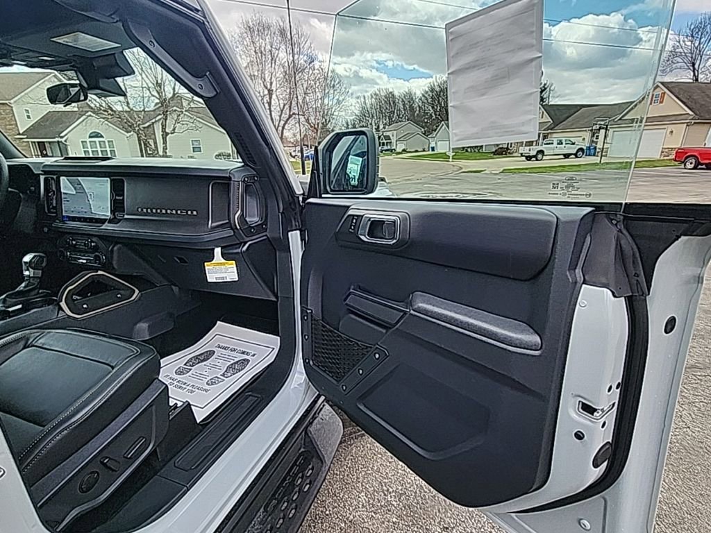 New 2026 Ford Bronco Badlands image 14