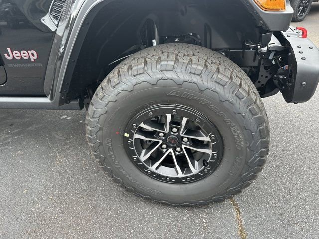 New 2025 Jeep Wrangler Rubicon w/ XTREMEE 35" Tire Package image 12