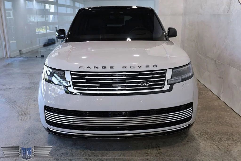Used 2023 Land Rover Range Rover SV image 6