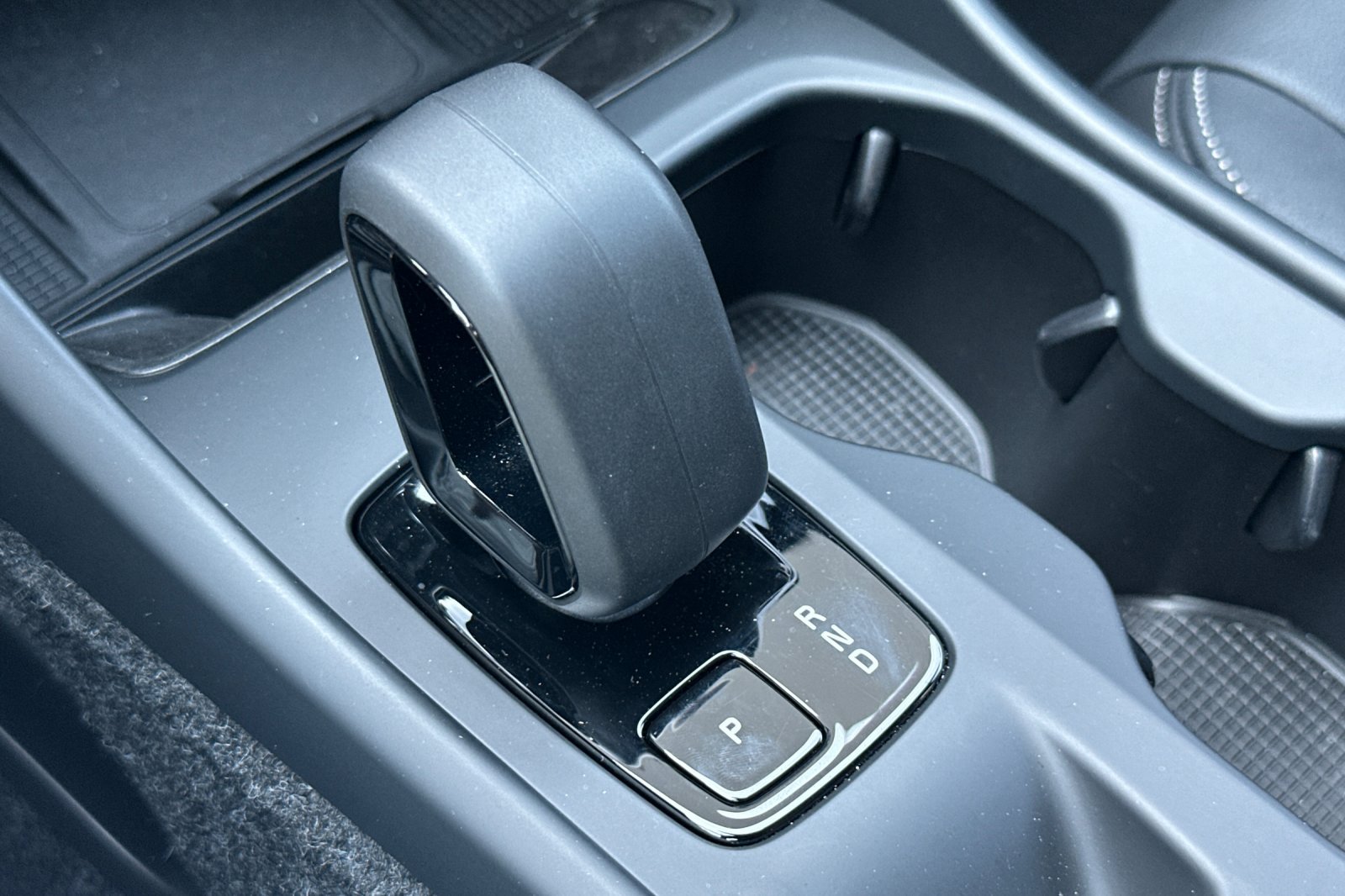 Certified 2026 Volvo XC40 B4 Core w/ Protection Package FWD image 26