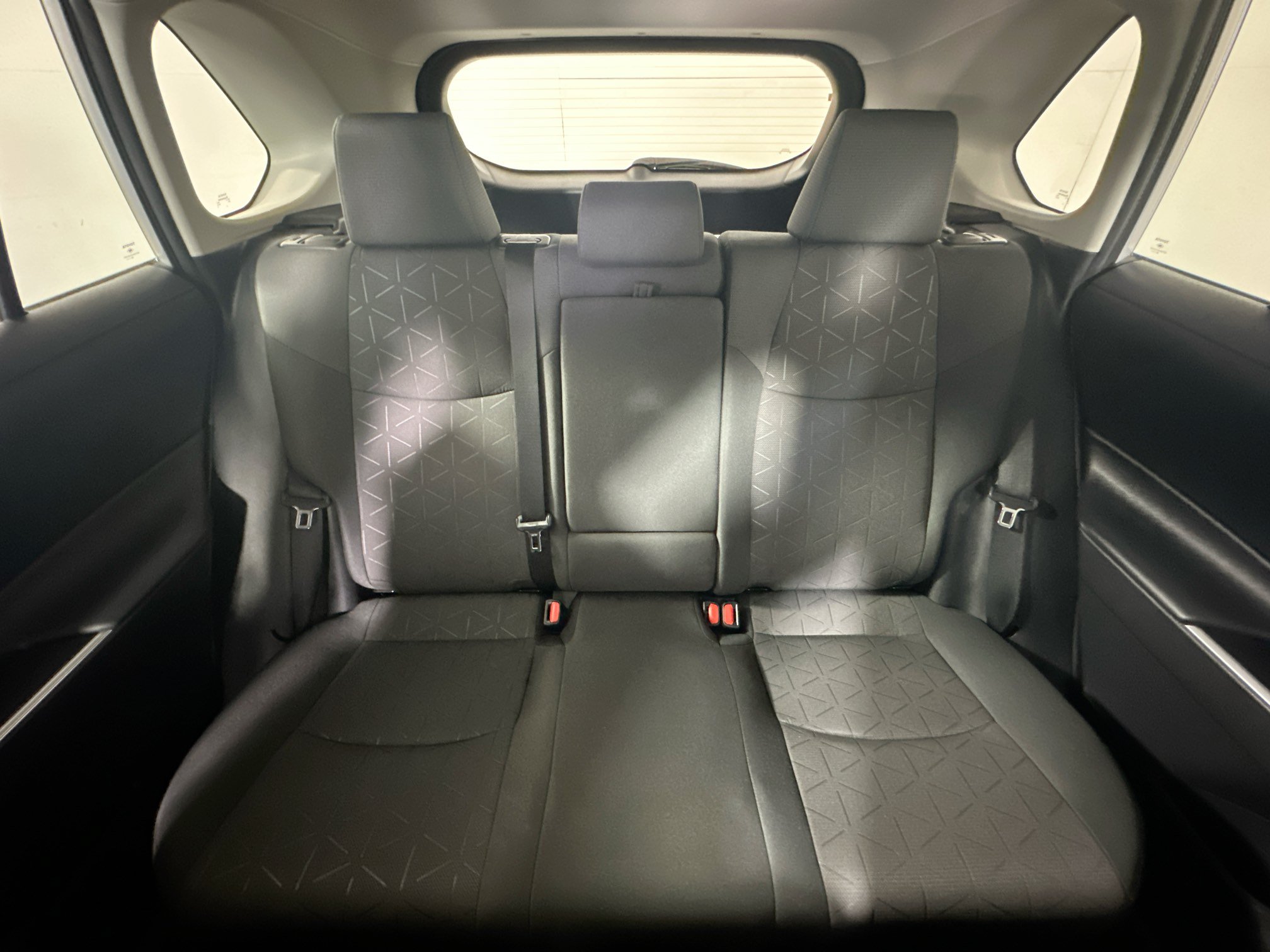 Used 2023 Toyota RAV4 XLE FWD image 30