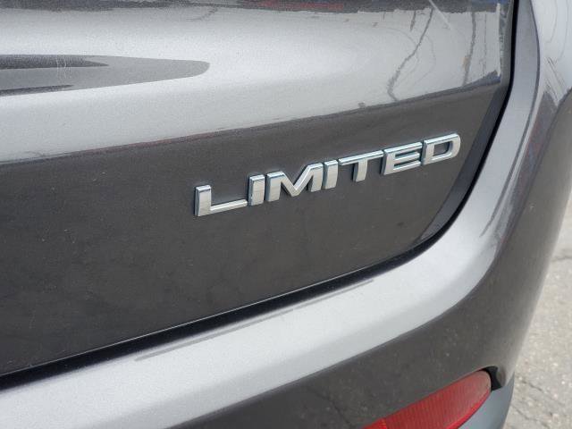 Used 2022 Jeep Compass Limited image 30