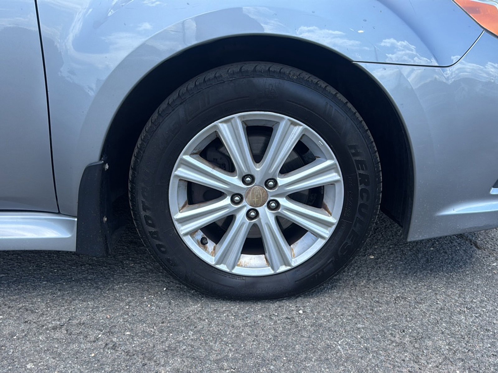 Used 2011 Subaru Legacy 2.5i Premium AWD/4WD image 39
