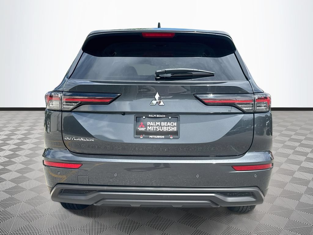 New 2026 Mitsubishi Outlander ES FWD image 6