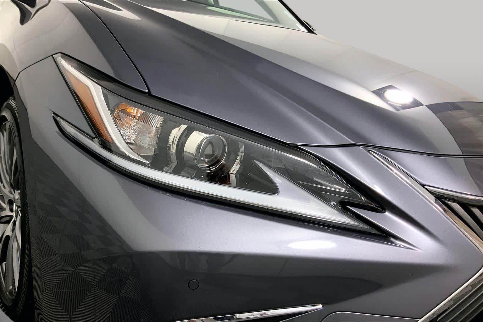 Used 2019 Lexus ES 350 w/ Premium Package FWD image 28