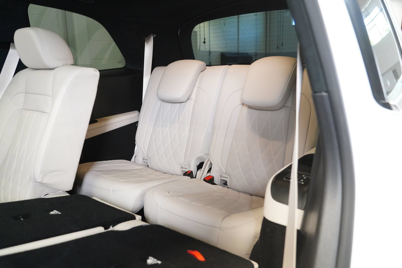 New 2026 Mercedes-Benz GLS 63 AMG 4MATIC image 17